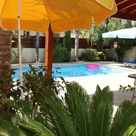 Paradise With Pool *